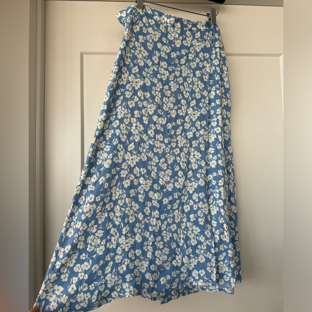 Reformation Midi Floral Wrap Skirt Size 10